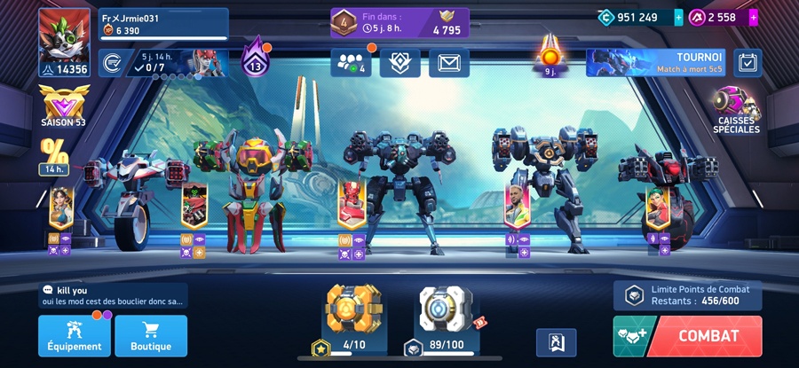 Le puissant hangar Mech Arena du joueur FrxJrmie031 et ses meches.